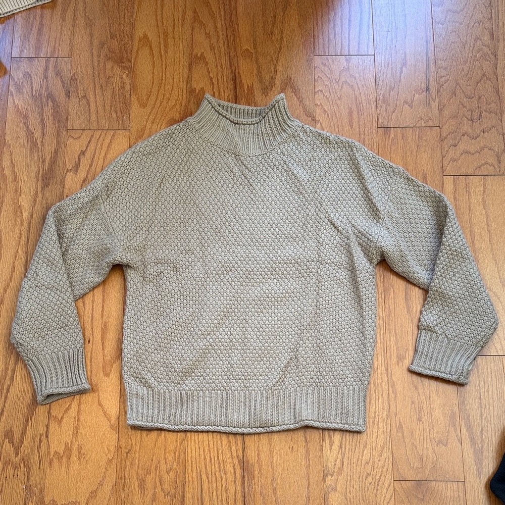 Elegant Women's Turtleneck Sweater in Beige